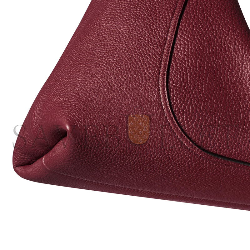 GUCCI SOFTBIT MAXI SHOULDER BAG 837466 (46*26*16cm) GUCCI SOFTBIT MAXI SHOULDER BAG 837466 (46*26*16cm)